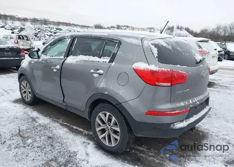 2016 Kia Sportage Lx z USA, uszkodzony, nr VIN KNDPBCACXG7831624